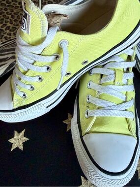Converse Chuck Taylor All Star Neon Yellow Low Top Sneakers Size 7